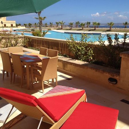 Fort Chambray Apartment Ghajnsielem Ruang foto
